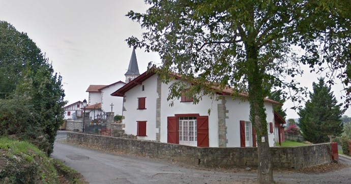Beyrie-sur-Joyeuse, Pyrénées-Atlantiques, 64