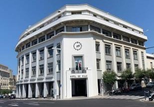 mairie de Biarritz et archives municipales