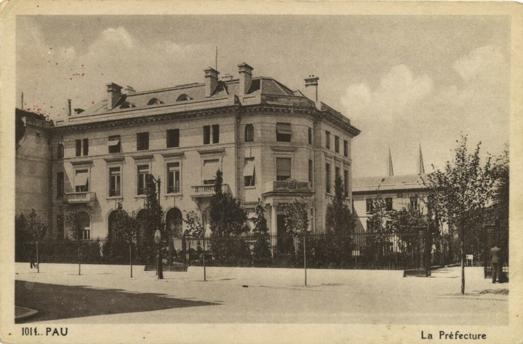 la préfecture de Pau, carte postale ancienne
